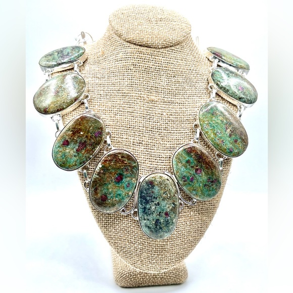 Ruby Fuschite “The Heart Stone” Necklace 18”-19” Adjustable - Picture 6 of 7